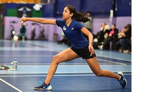 Badminton_girl_playing_sport