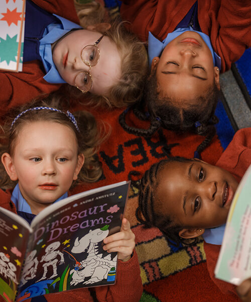 girls reading books